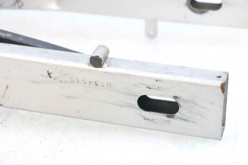 photo de Braccio oscillante SUZUKI GSF N BANDIT 600 (1996 - 1999) - Panoramica del profilo