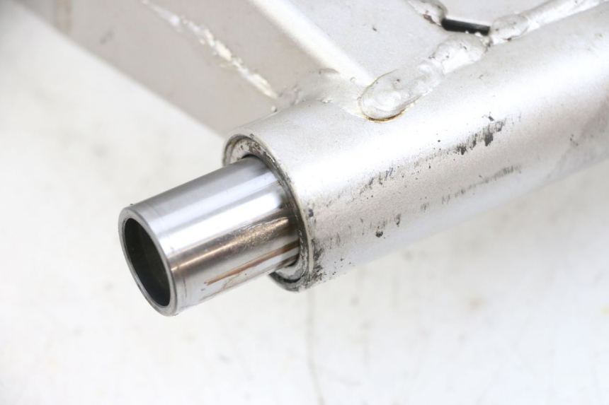 photo de Braccio oscillante SUZUKI GSF N BANDIT 600 (1996 - 1999) - Dettagli dei punti di fissaggio