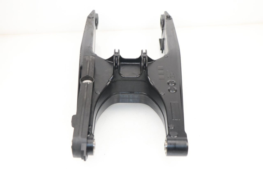 photo de Braccio oscillante HUSQVARNA SVARTPILEN 701 690 (2019 - 2020)