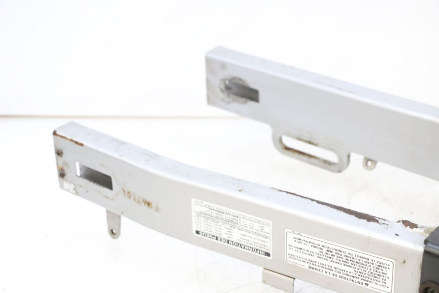 photo de BRACCIO OSCILLANTE HONDA NSR R 125 (1994 - 2003) - Marcature e riferimenti originali