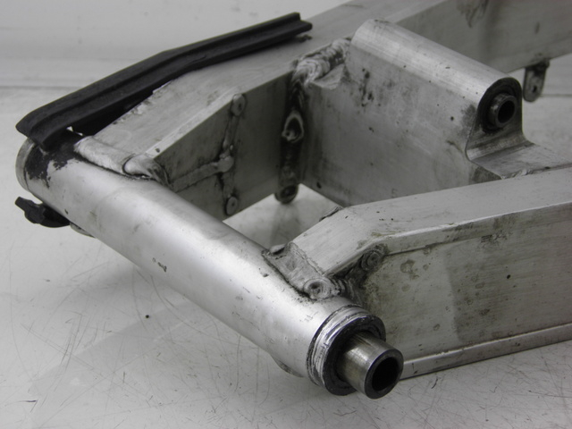 photo de Braccio oscillante YAMAHA FZS FAZER 600 (1998 - 2001)