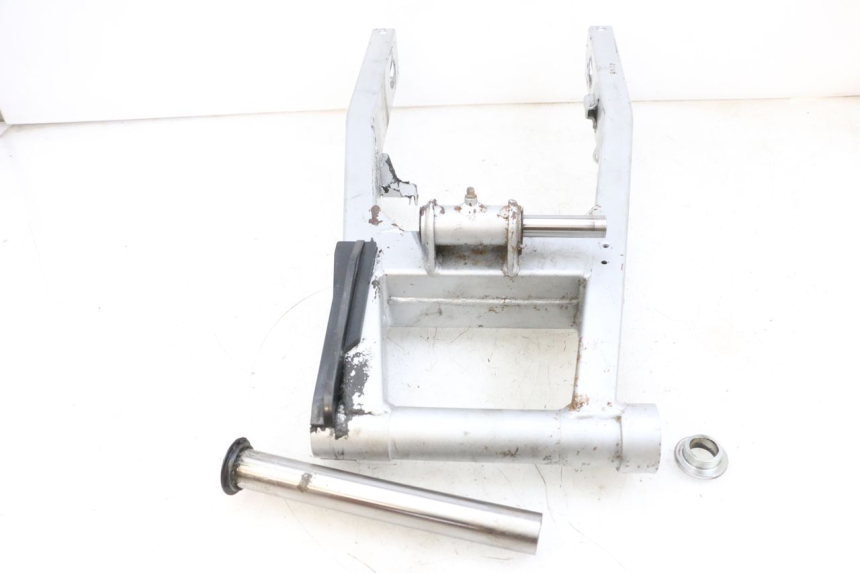 photo de FORCELLONE KAWASAKI ZR 7 750 (1999 - 2001) - Dettagli dei punti di fissaggio