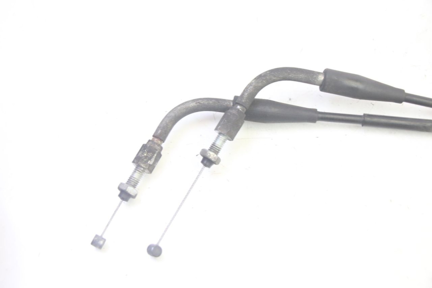 photo de Cavo dell'acceleratore SUZUKI BURGMAN EXECUTIVE ABS 650 (2006 - 2012) - Zoom sullo stato d'uso
