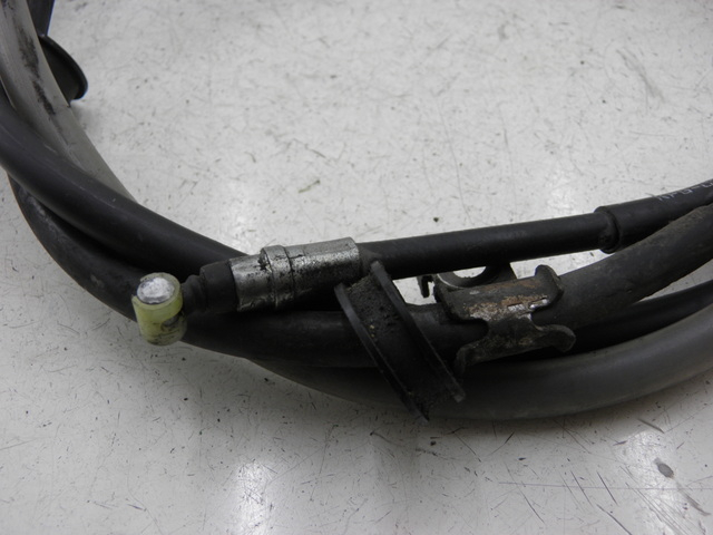 photo de Cavo del freno posteriore HONDA FES FORESIGHT 250 (1997 - 2002) - Zoom sullo stato d'uso