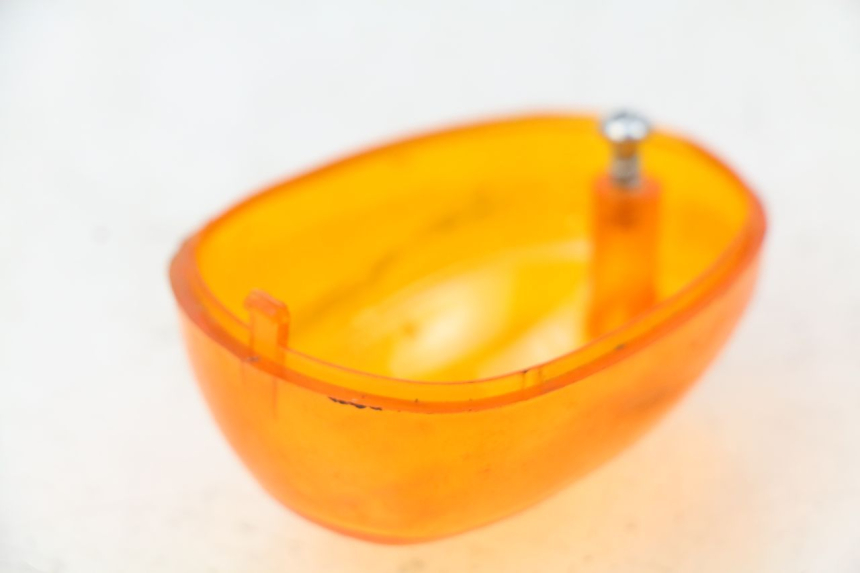 photo de COPERCHIO LAMPADA DIREZIONALE ANTERIORE DESTRO SACHS FY125T FY T 125 (2007 - 2011)