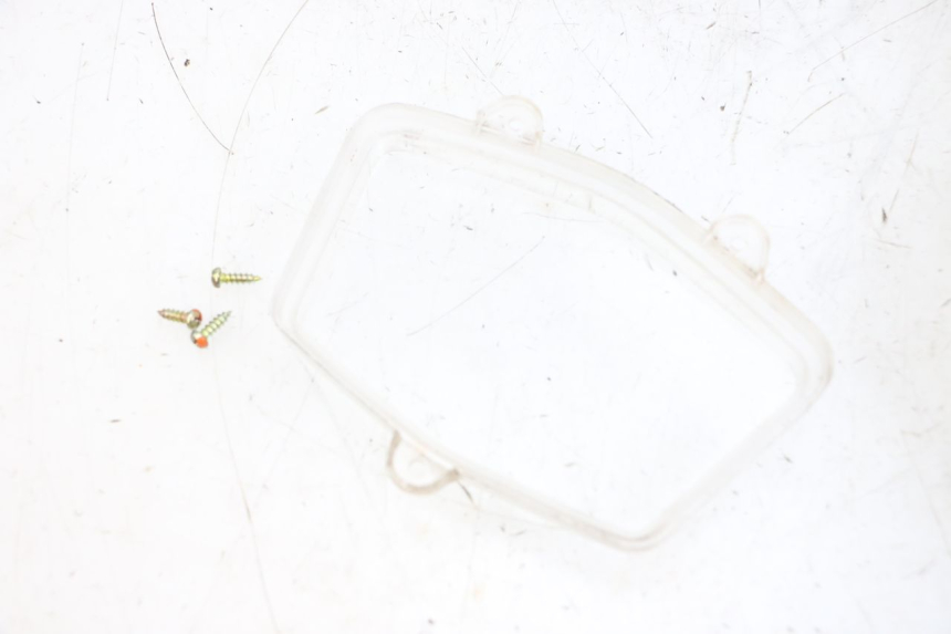 photo de COPERCHIO CONTACHILOMETRI PEUGEOT KISBEE 4T 50 (2010 - 2017)