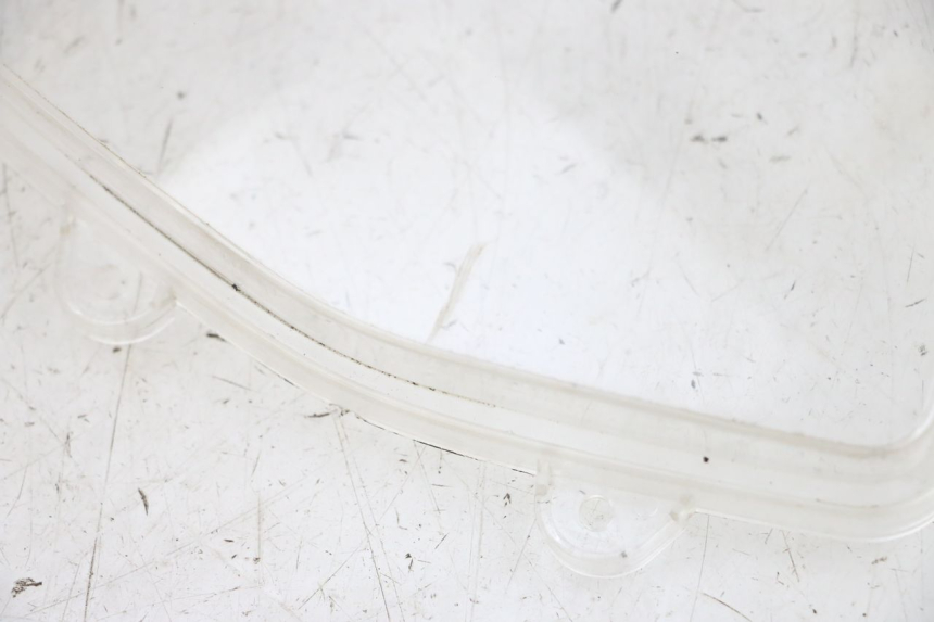 photo de COPERCHIO CONTACHILOMETRI PEUGEOT KISBEE 4T 50 (2010 - 2017) - Altra angolazione