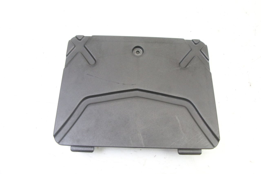 photo de COPERCHIO BATTERIA KYMCO AGILITY 4T 50 (2005 - 2018)