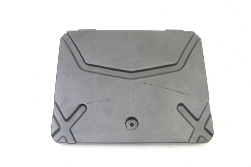 photo de COPERCHIO BATTERIA KYMCO AGILITY 4T 50 (2005 - 2018)