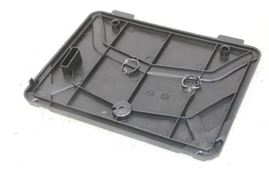 photo de COPERCHIO BATTERIA KYMCO AGILITY 4T 50 (2005 - 2018)