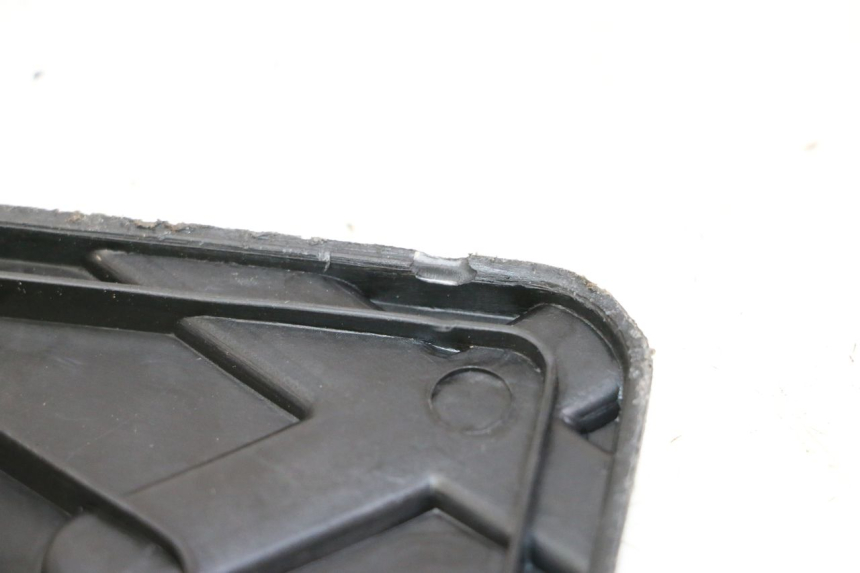 photo de COPERCHIO BATTERIA KYMCO AGILITY 4T 50 (2005 - 2018)