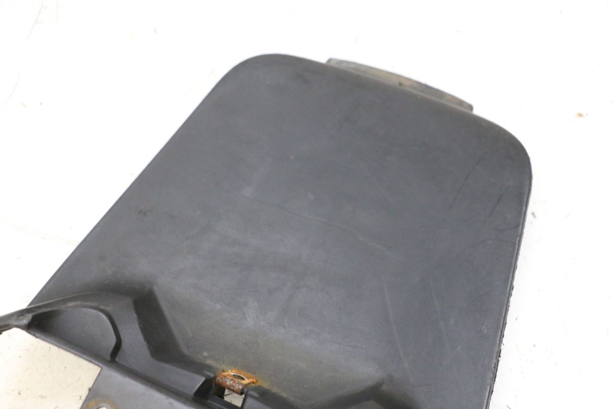 photo de COFANO BATTERIA MBK BOOSTER SPIRIT NAKED 50 (2004 - 2017) - Dettaglio del componente