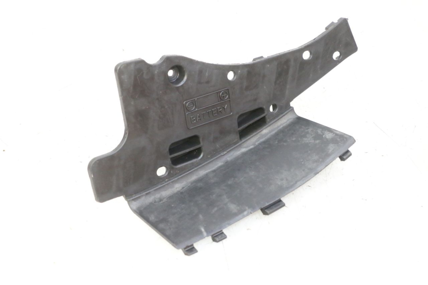 photo de COPERCHIO BATTERIA SUZUKI BURGMAN 125 (2007 - 2014)