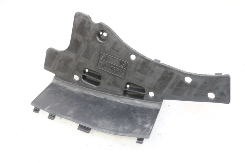 photo de COPERCHIO BATTERIA SUZUKI BURGMAN 125 (2007 - 2014)