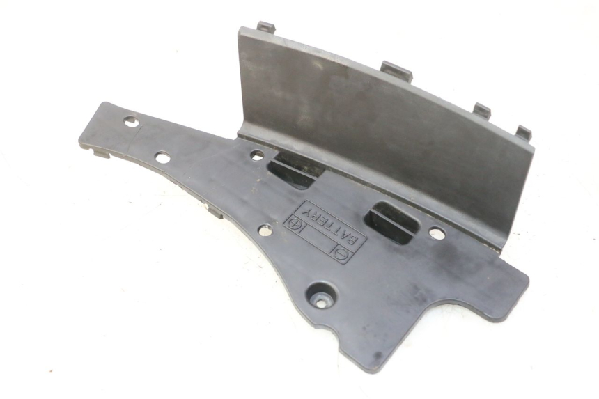 photo de COPERCHIO BATTERIA SUZUKI BURGMAN 125 (2007 - 2014)