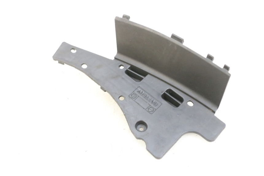 photo de COPERCHIO BATTERIA SUZUKI BURGMAN 125 (2007 - 2014) - Altra angolazione