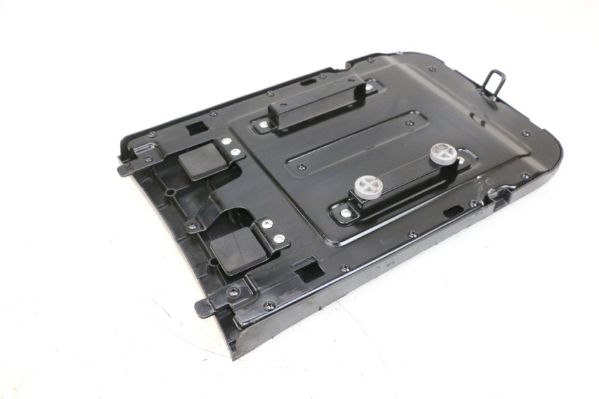 photo de BATTERIA COPERCHIO SEGWAY NINEBOT E125S 1 (2022 - 2026) - Dettaglio del componente