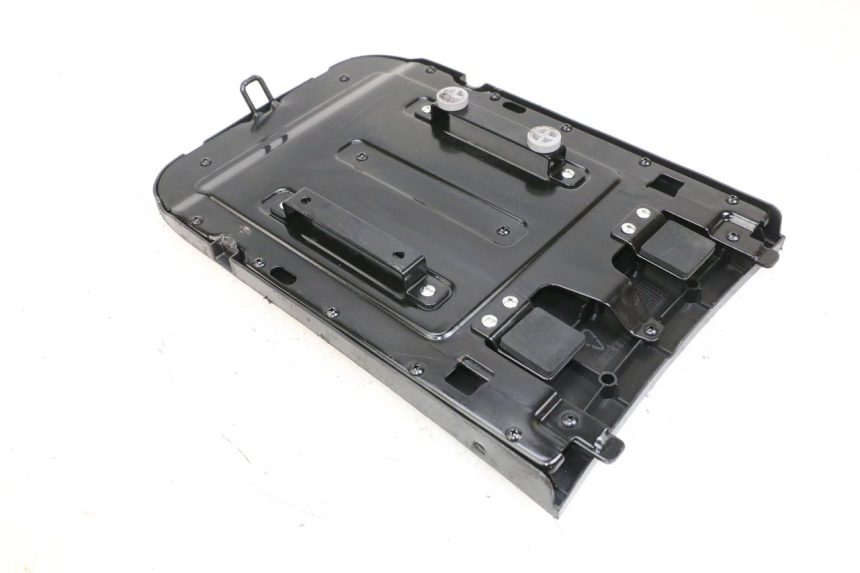 photo de BATTERIA COPERCHIO SEGWAY NINEBOT E125S 1 (2022 - 2026) - Zoom sullo stato d'uso