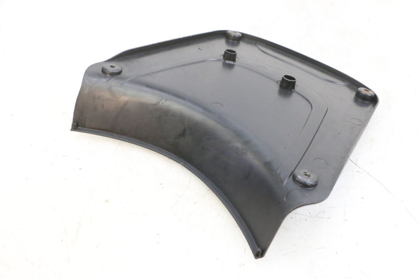 photo de COPERCHIO BATTERIA SYM FIDDLE 3 III 125 (2014 - 2020) - Zoom sullo stato d'uso