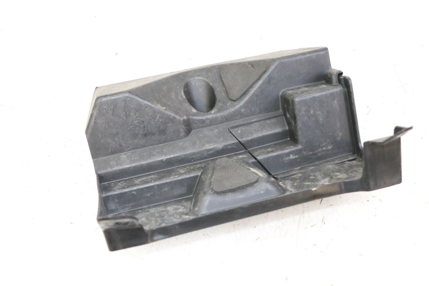 photo de BATTERIA COPERCHIO HONDA FORZA ABS 300 (2013 - 2019)