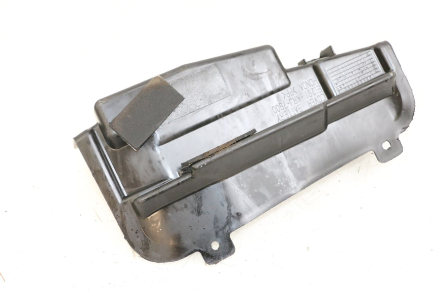 photo de COPERCHIO BATTERIA HONDA FES S-WING SWING ABS 125 (2007 - 2015)