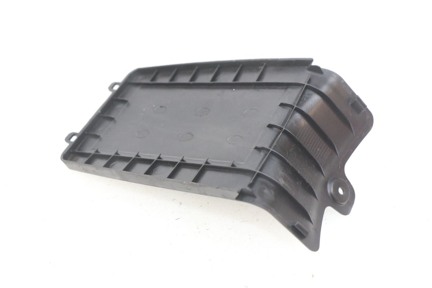 photo de COPERCHIO BATTERIA PEUGEOT KISBEE 4T 50 (2018 - 2022)