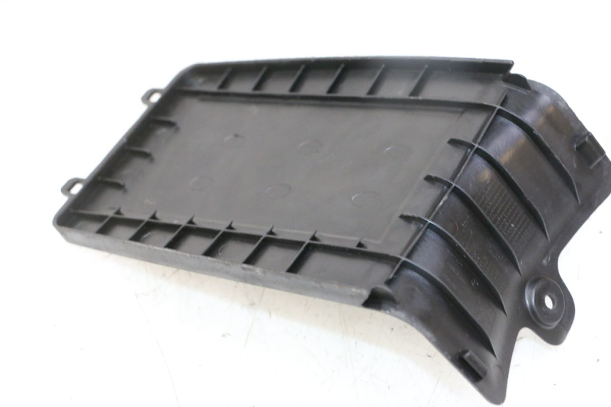 photo de COPERCHIO BATTERIA PEUGEOT KISBEE 4T 50 (2018 - 2022)