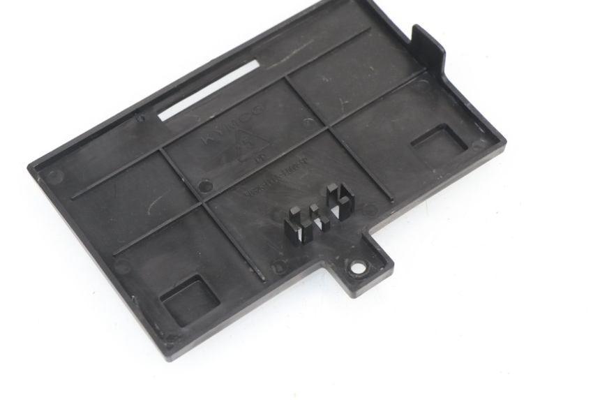 photo de COPERCHIO BATTERIA KYMCO K-PW K-PIPE 50 (2012 - 2017)