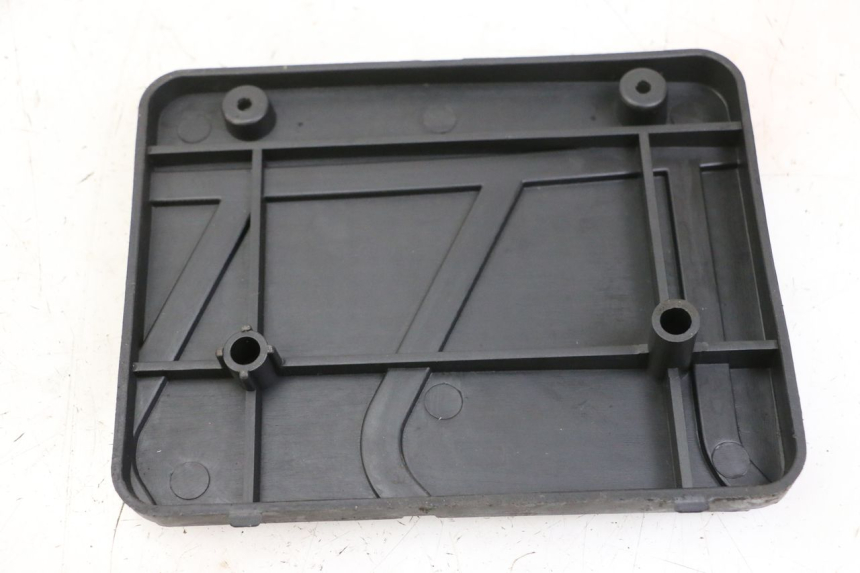 photo de COPERCHIO DELLA BATTERIA LONGJIA SHARPY 125 (2020 - 2024)