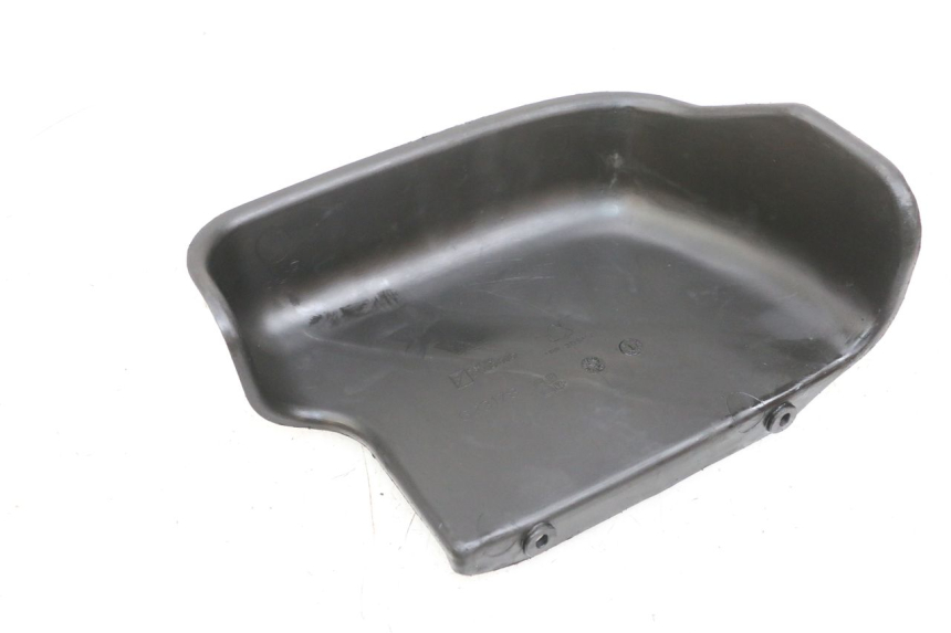 photo de BATTERIA COPERCHIO PIAGGIO MP3 RL 250 (2007 - 2010) - Zoom sullo stato d'uso