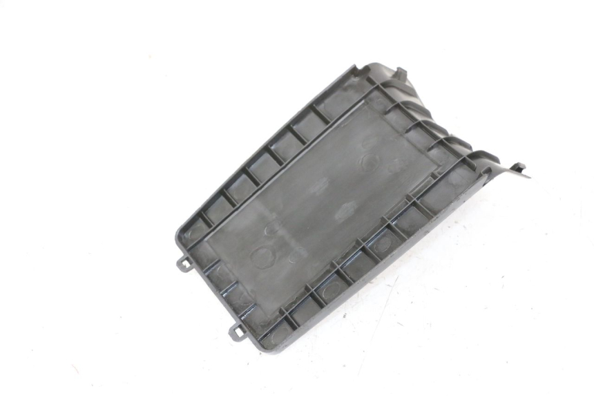 photo de BATTERIA COPERCHIO PEUGEOT STREETZONE I 2T 50 (2018 - 2020)