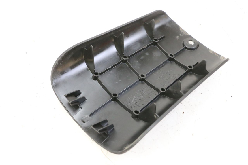 photo de COPERCHIO BATTERIA PEUGEOT TKR TREKKER FURIOUS 50 (2005 - 2014)