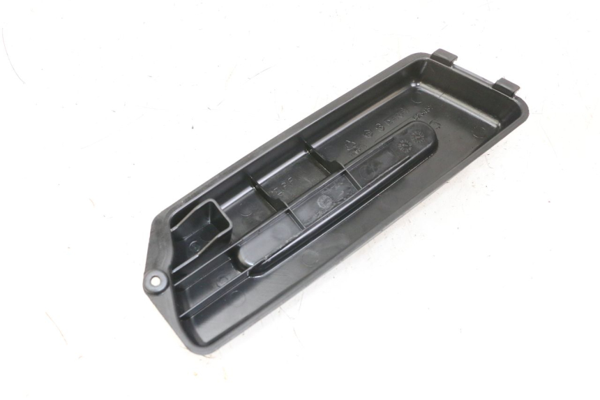 photo de COPERCHIO BATTERIA PIAGGIO FLY 2T 50 (2004 - 2017)