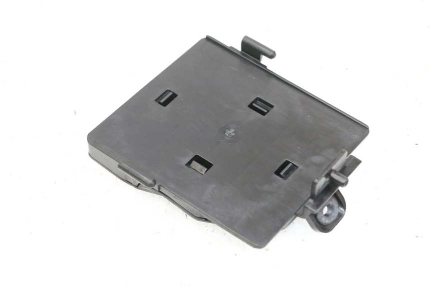 photo de BATTERIA COPERCHIO BMW R GS 1250 (2021 - 2024) - Zoom sullo stato d'uso