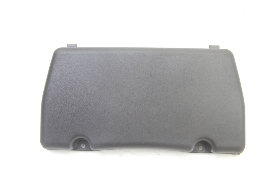 photo de COPERCHIO BATTERIA PIAGGIO XEVO - X EVO 125 (2007 - 2016)