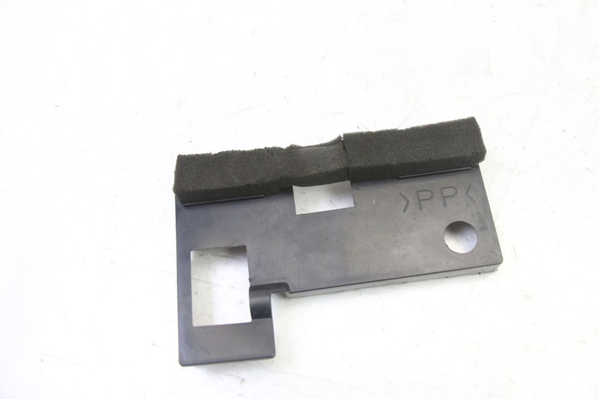 photo de BATTERIA COPERCHIO YAMAHA XJ6 ABS 600 (2008 - 2016)