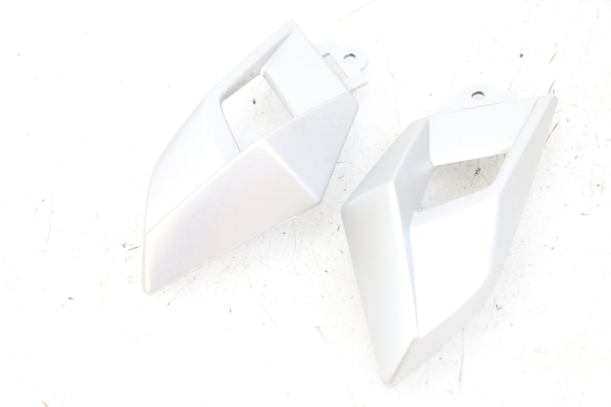 photo de CACHE TELAIO LATERALE YAMAHA AEROX 2T 50 (2013 - 2017)