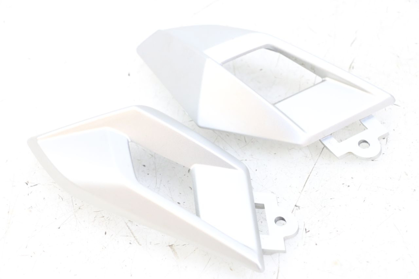 photo de CACHE TELAIO LATERALE YAMAHA AEROX 2T 50 (2013 - 2017)