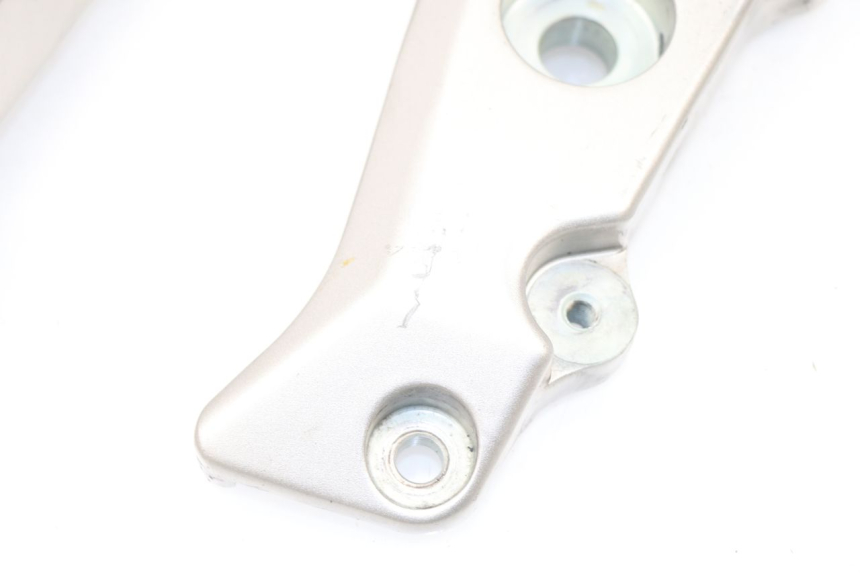 photo de Telaio laterale di copertura HONDA CBF 500 (2004 - 2007)