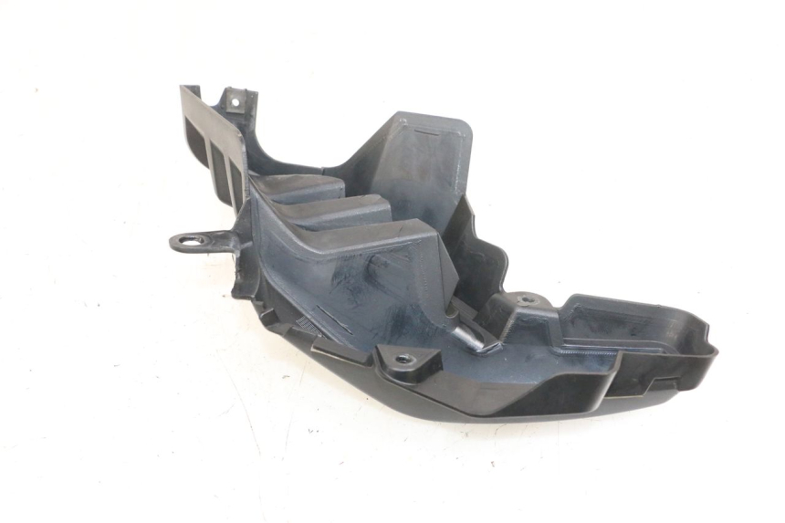 photo de TELAIO CARENA DESTRA SUZUKI DL V STROM 1000 (2002 - 2007) - Dettaglio del componente