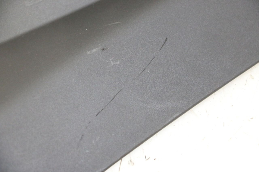 photo de TELAIO CARENA DESTRA YAMAHA XMAX X-MAX 125 (2021 - 2025)