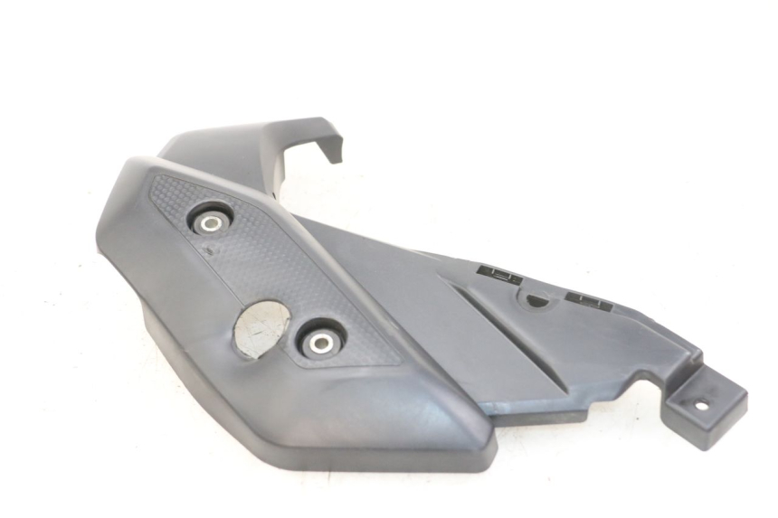 photo de TELAIO CARENA DESTRA YAMAHA XJ6 ABS 600 (2008 - 2016)