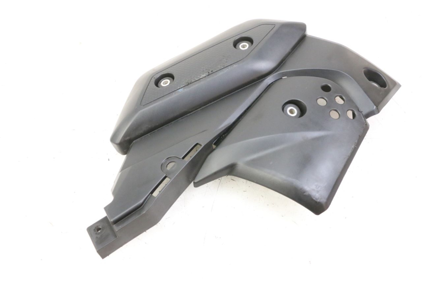 photo de TELAIO CARENA DESTRA YAMAHA XJ6 ABS 600 (2008 - 2016)