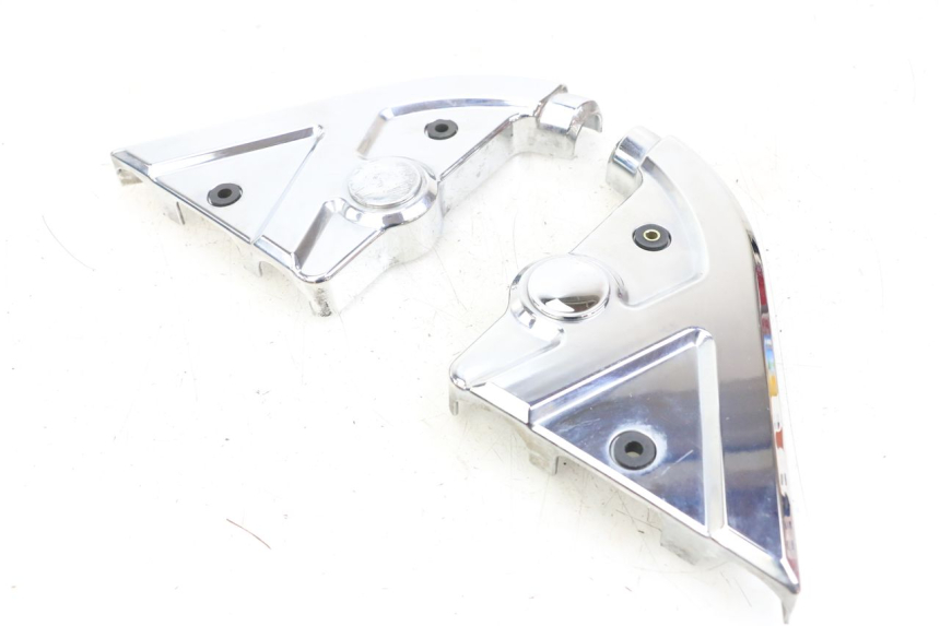 photo de Telaio laterale di copertura HYOSUNG GV AQUILA 125 (2000 - 2004)