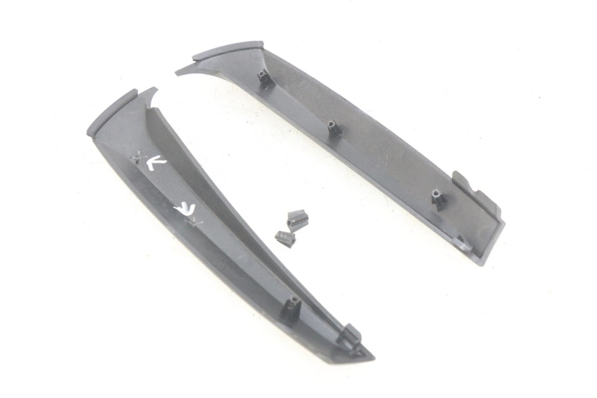 photo de CACHE TELAIO LATERALE APRILIA SR 2T 50 (2012 - 2017)