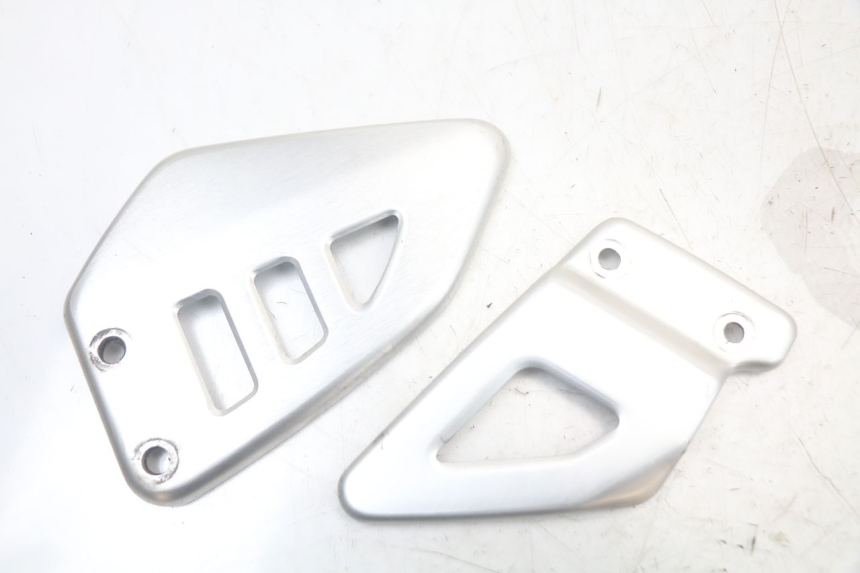 photo de CACHE TELAIO LATERALE SUZUKI SV N 650 (1999 - 2002)
