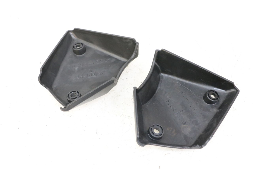 photo de Telaio laterale di copertura SUZUKI VL INTRUDER 125 (2004 - 2007)