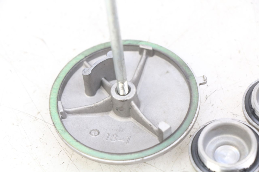 photo de COPERCHIO VALVOLE YCF PILOT 125