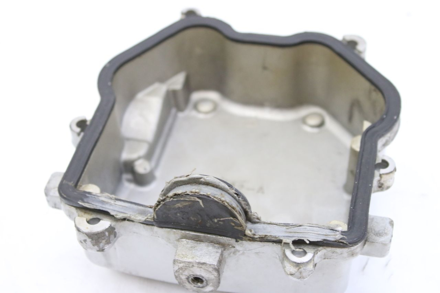 photo de COPERCHIO VALVOLE SYM HUSKY 125 (1999 - 2005)