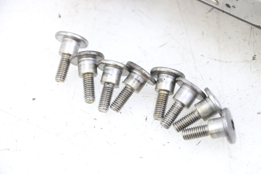 photo de COPERCHIO VALVOLE YAMAHA FZS FAZER 600 (2001 - 2003)